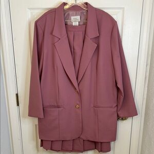 Lasting Comfort Dusty Rose Women's Blazer Jacket and Skirt Suit 2-Piece